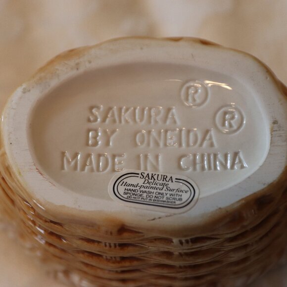Sakura By Oneida Figural Sugar Bowl & Lid On the Farm - Picture 2 of 14